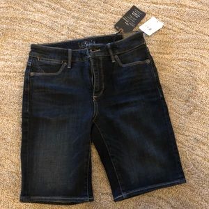 Lucky Brand denim Bermuda shorts